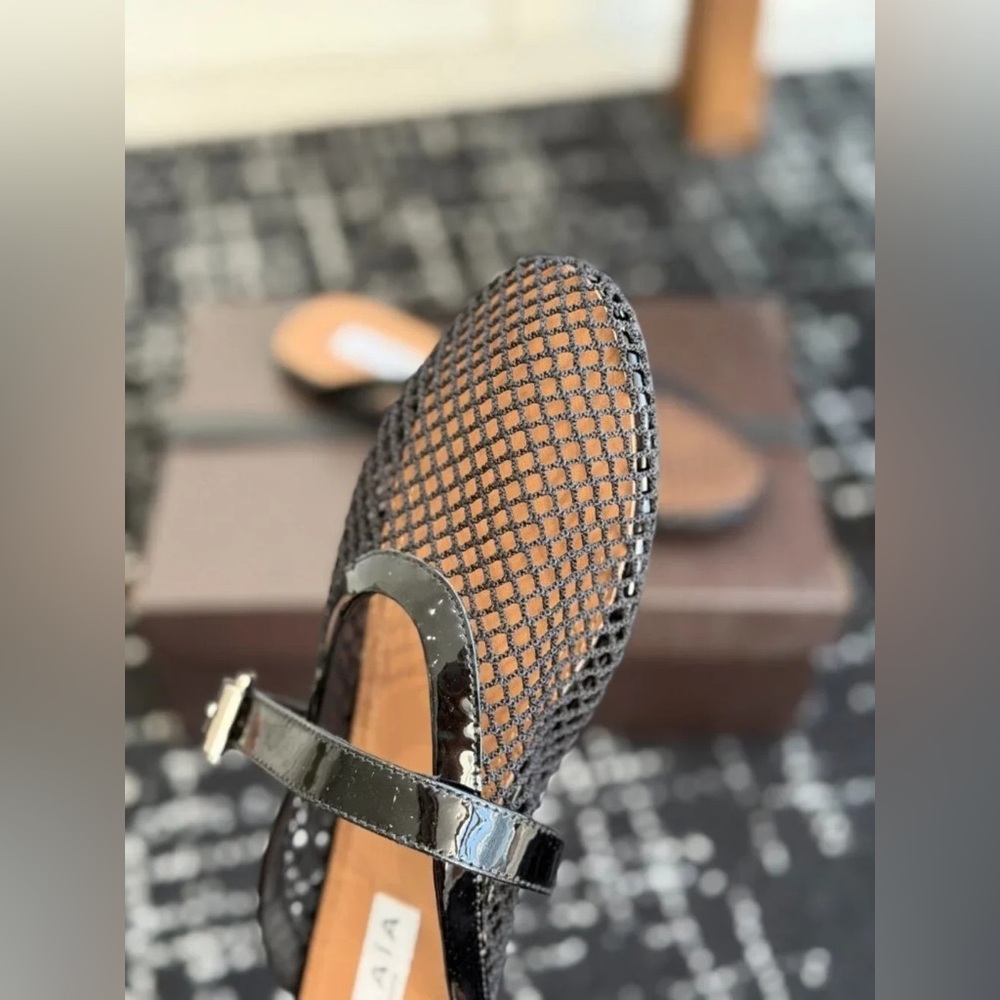 Alaia Mesh Buckle Mule Slippers - Picture 7 of 8